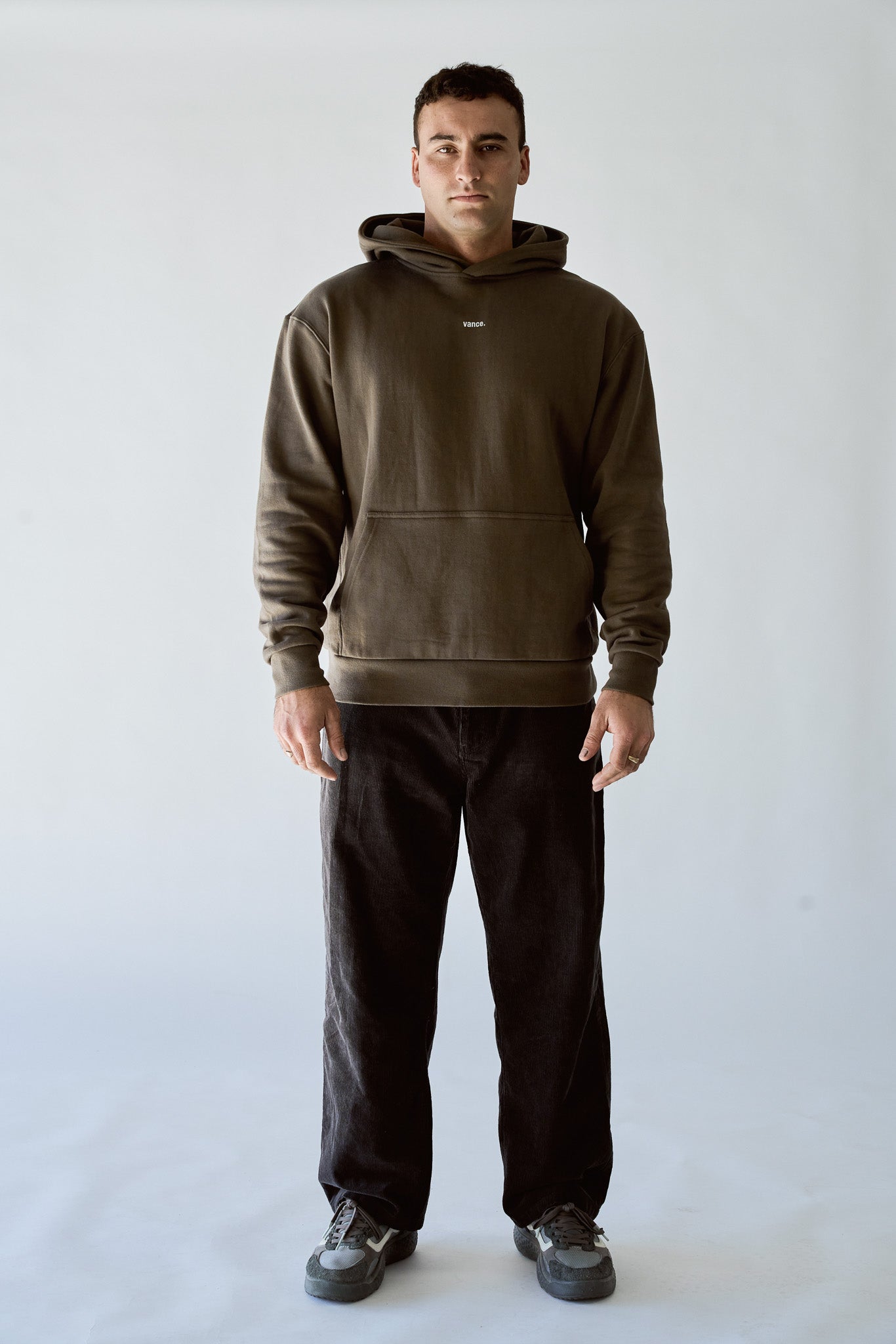 HEAVYWEIGHT HOODIE - VANCE.