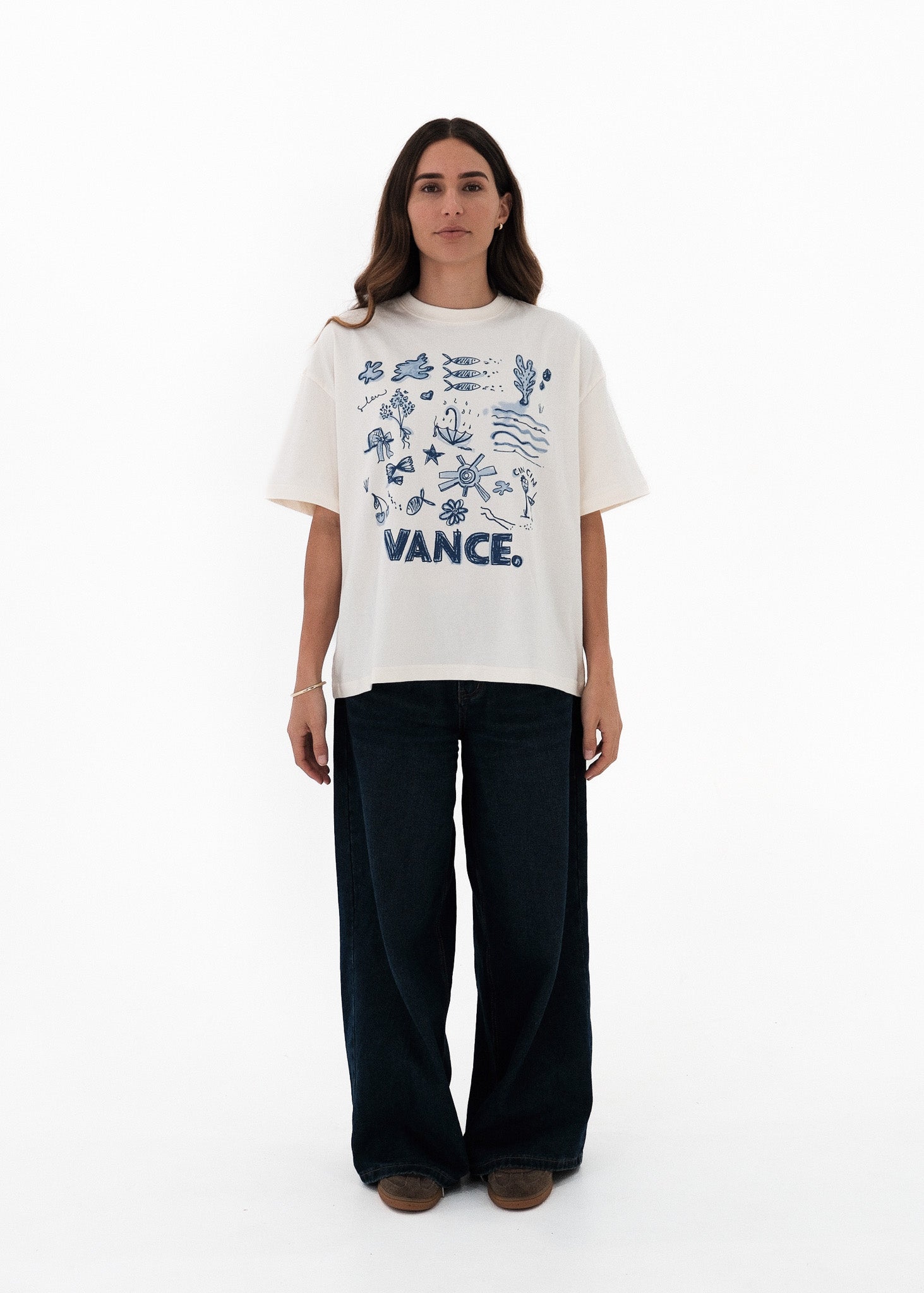 HOLIDAY TEE