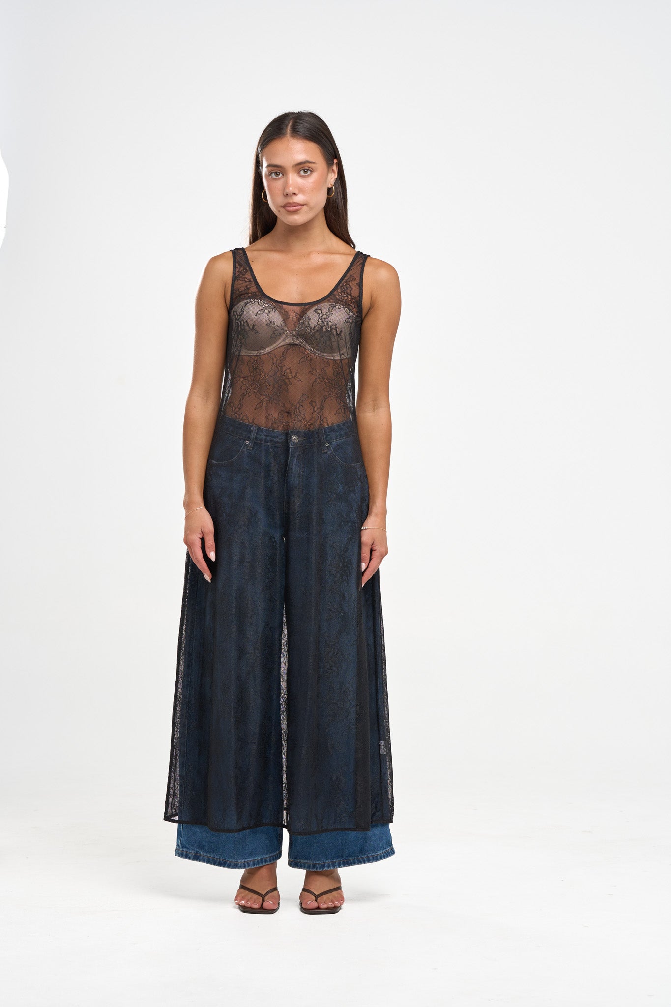 VESPER LACE MAXI DRESS