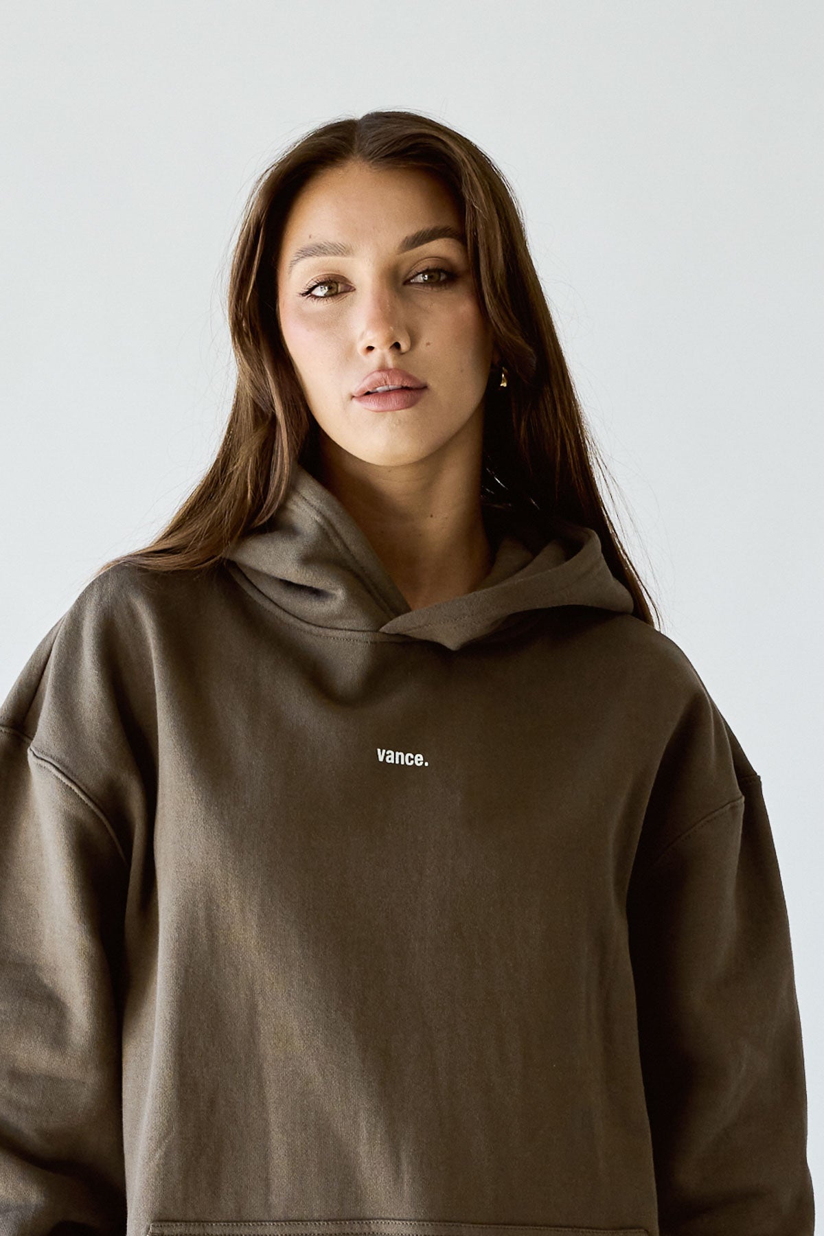 HEAVYWEIGHT HOODIE - VANCE.